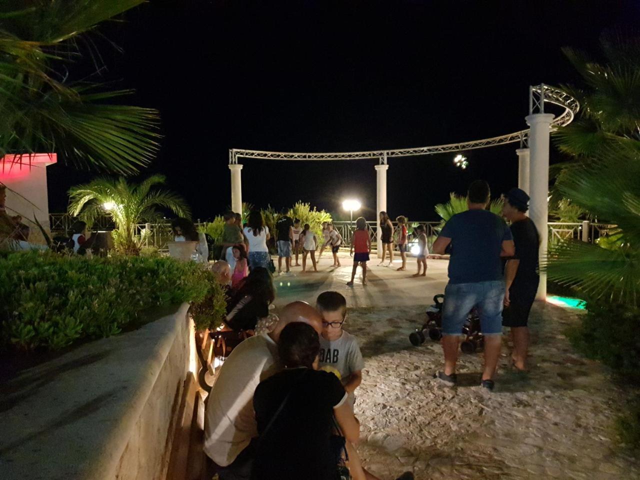 Villaggio Mascia Vieste Bagian luar foto